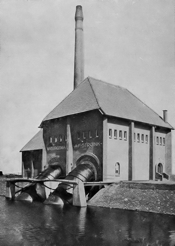 De buitenkant van het gemaal A.F.Stroink bij Vollenhove